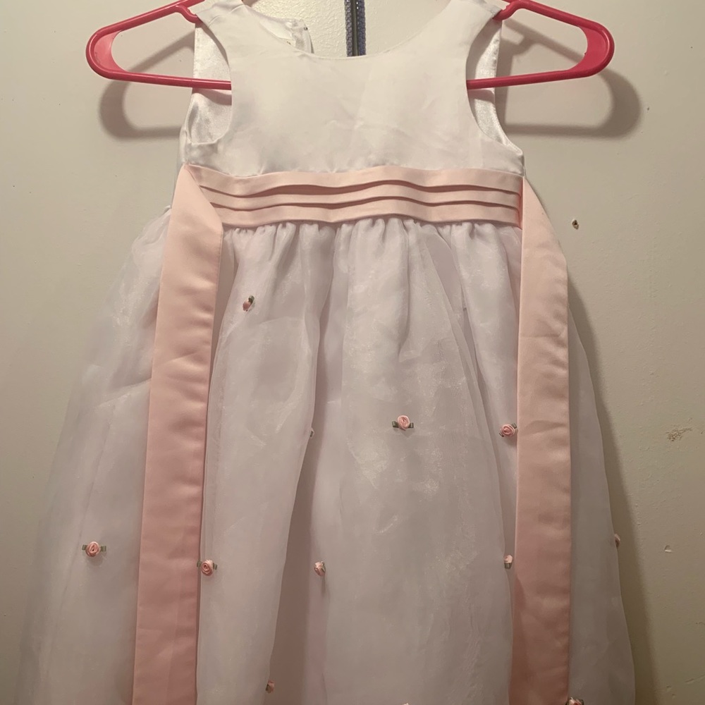 Little girls dress